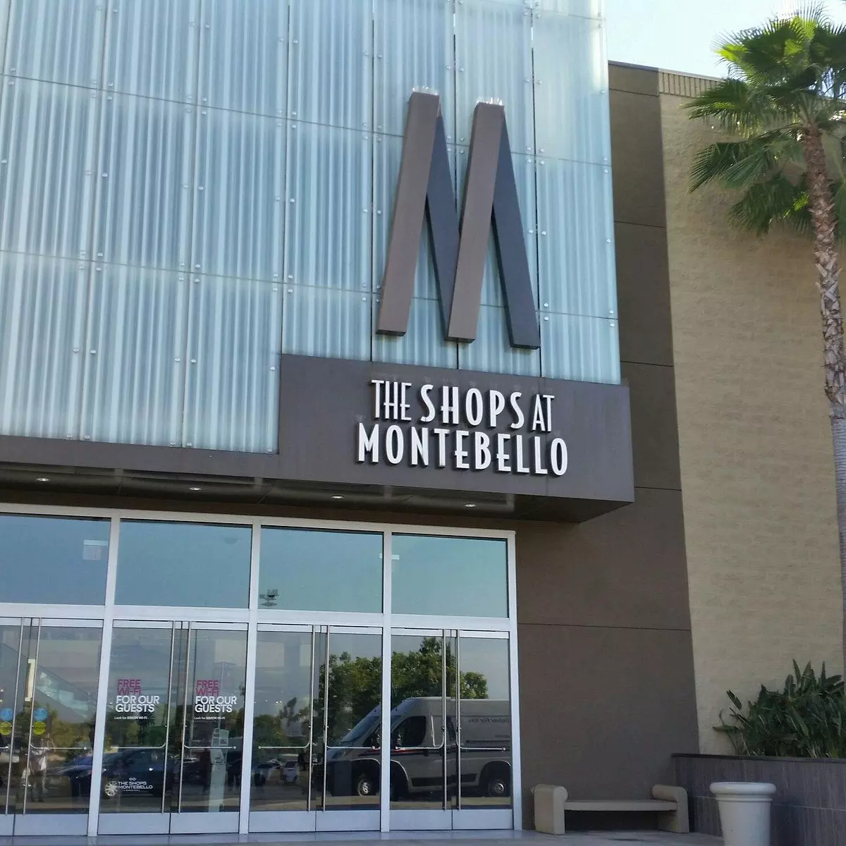 Discover Shopping Bliss at Montebello Mall: A Shopper's Paradise