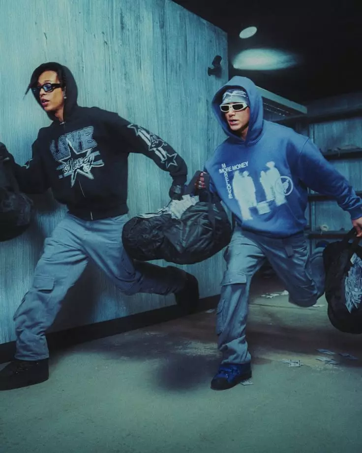 More Money More Love: Can Wealth Strengthen Romantic Relationships?