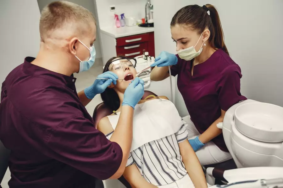 Where Can You Find a Trusted Family Dentist in Simi Valley?