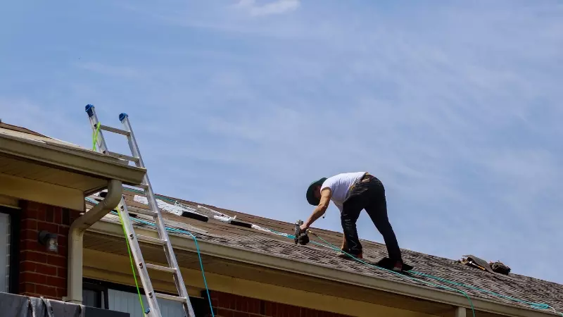 How Roofing Contractors Install Skylights in Brooklyn Homes