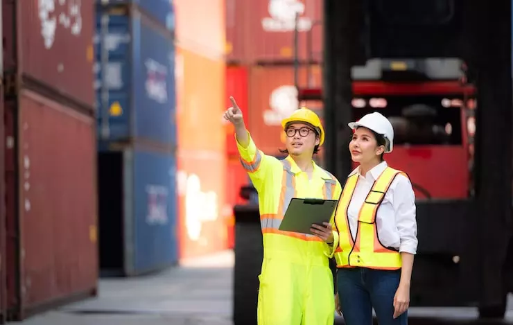 How Do You Select the Right Logistics Company for Your Business Needs