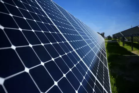 Maximizing Your Savings: The Benefits of Installing Solar Panels in Brookfield
