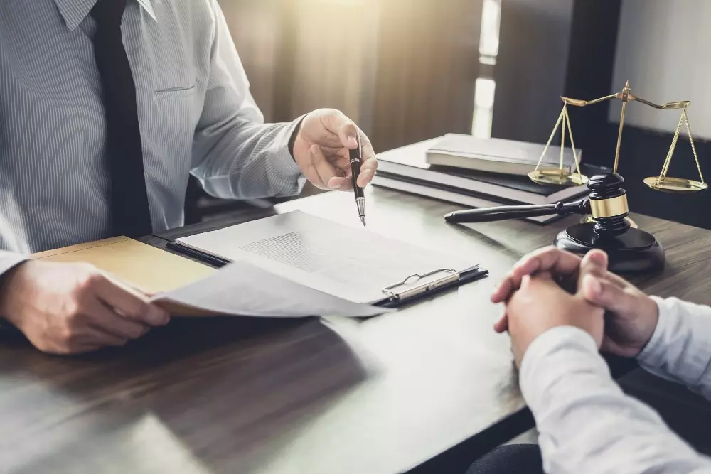 Benefits of Hiring a Property Law Service