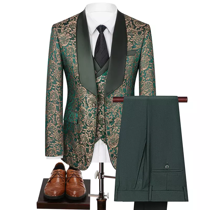 Green Prom Suit Outfit Ideas That Stand Out in Events