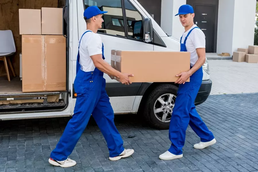 What Is the Difference Between Local and Long-Distance Movers?