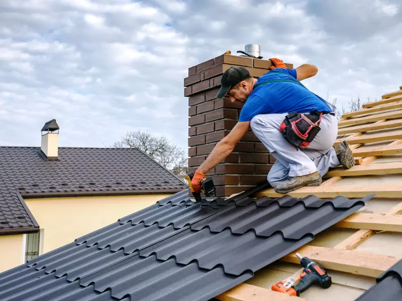 Roof Leak Repair vs. Roof Replacement: What to Know