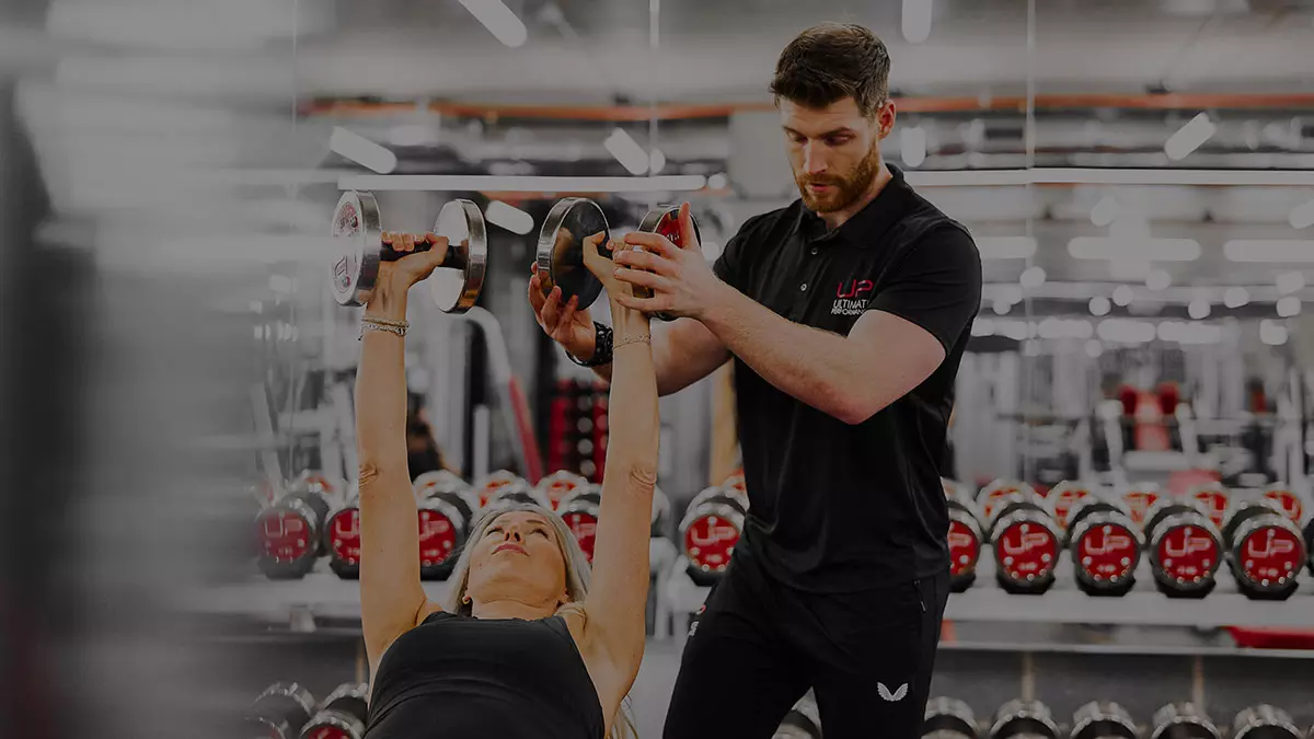 Online vs In-Person Fitness Coach in the UK: Which Is Better?