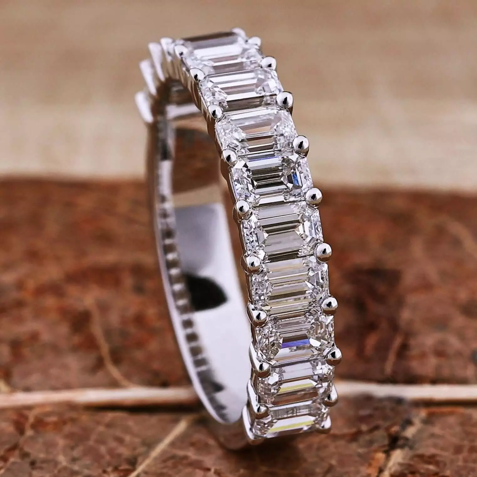 The Ultimate Guide to Lab Grown Diamond Wedding Bands