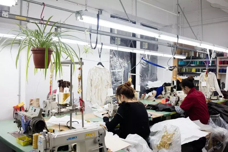 How Custom Apparel Manufacturers Help Startups And Growing Brands