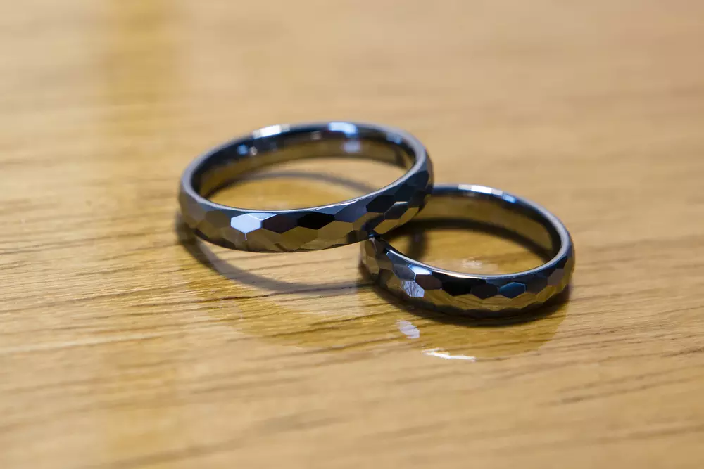 10 Reasons Why Tungsten Rings Are a Smart Choice for Men