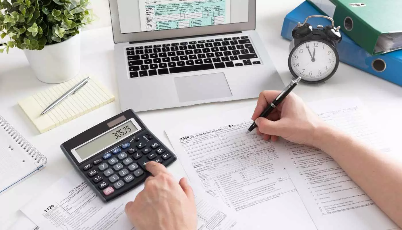 Why Year-Round Tax Strategy Matters More Than Last-Minute Filing