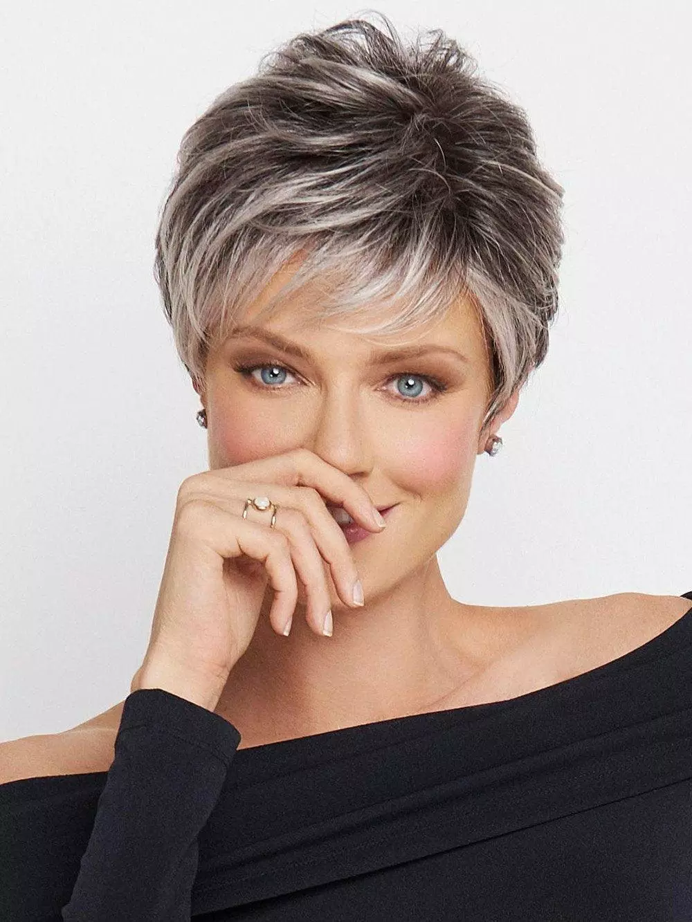 Which face shape is best for a pixie cut wigs?
