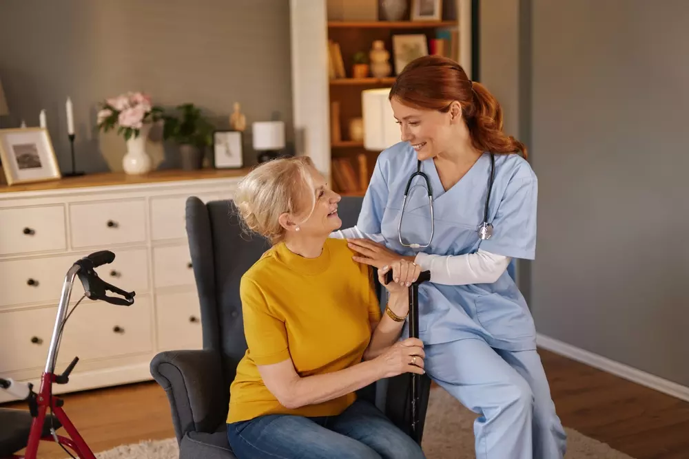 How to Become a Geriatric Nurse and What to Expect in the Role