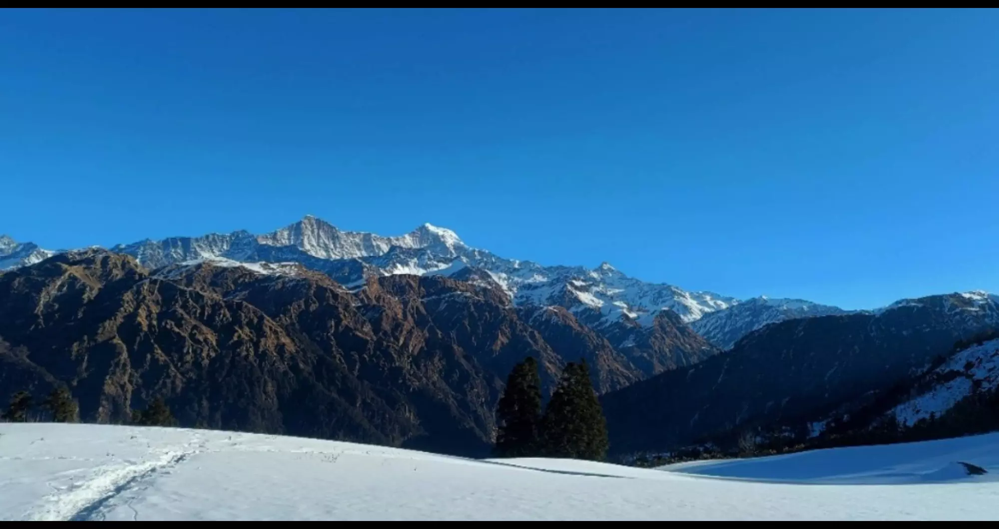 Why Choose Gulabi Kantha for Your Winter Trek? Here’s the Magic