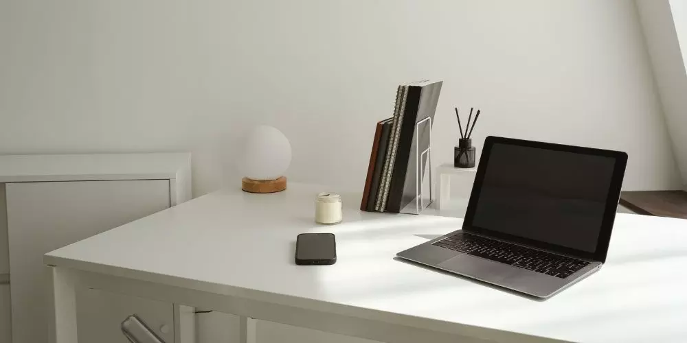 How Home Office Corner Desks Can Transform Your Work-from-Home Setup