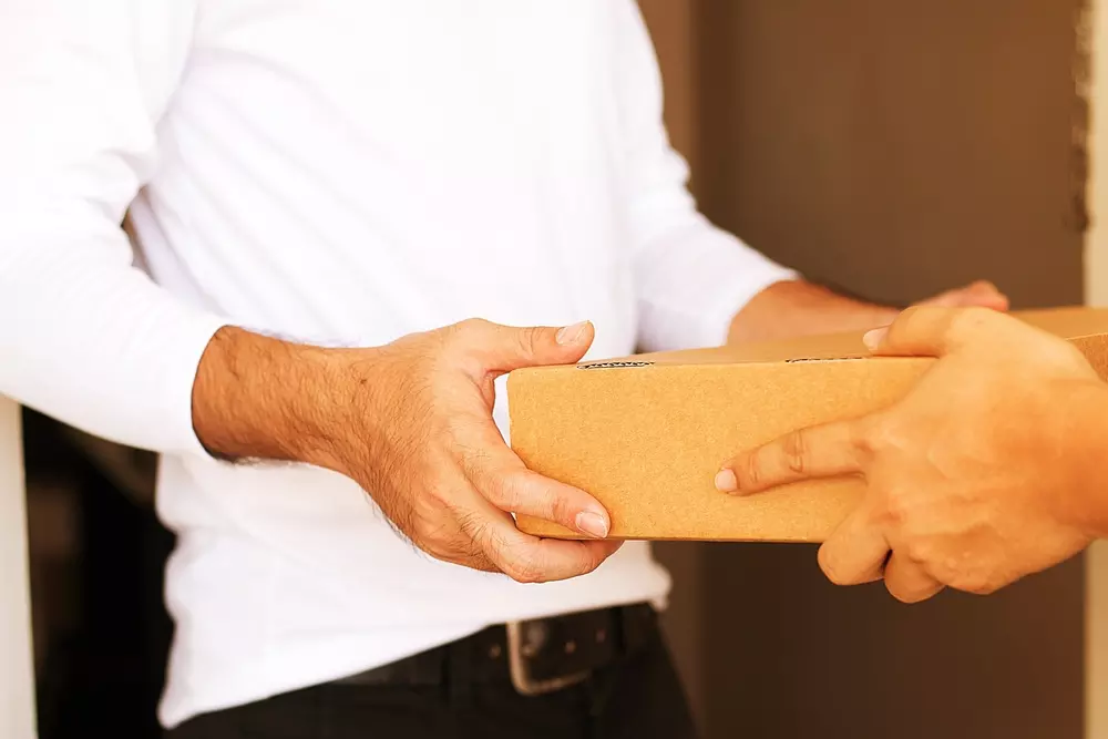 Why Choose Door to Door UK to Pakistan Cargo for Shipments?