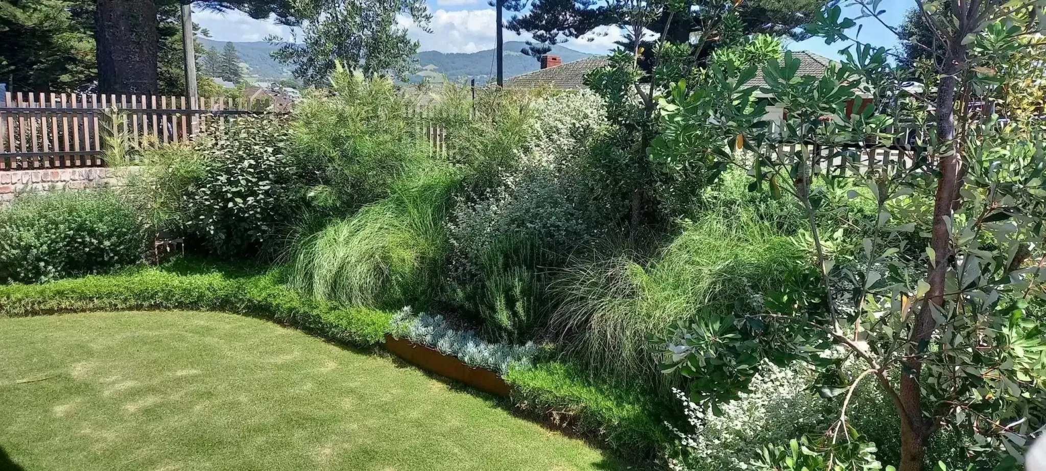 Revamping Your Outdoor Space: Expert Landscaping Services in Melbourne