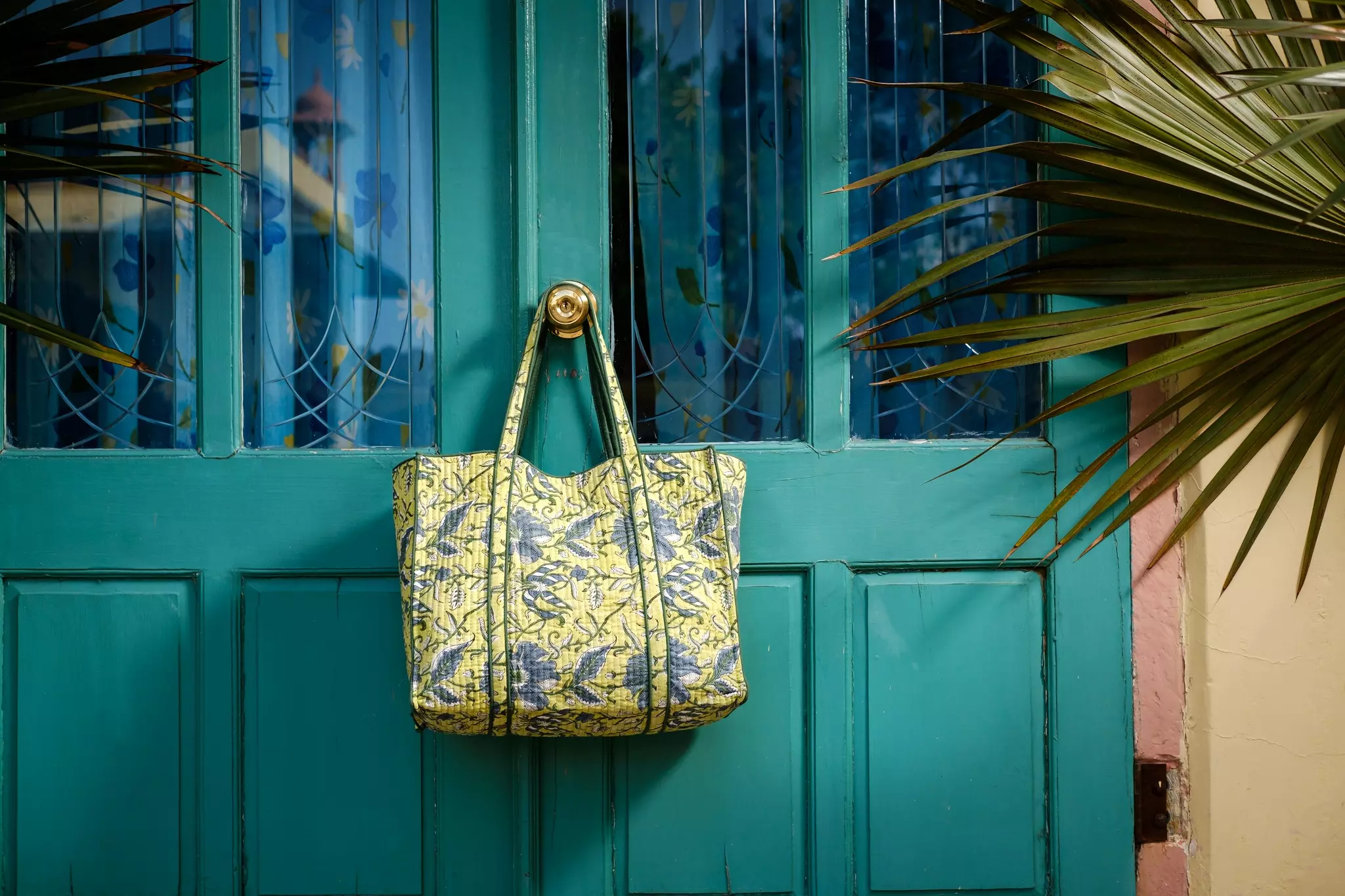 Effortless Summer Living: How to Embrace Slow Fashion in Australia’s Sun-Kissed Days