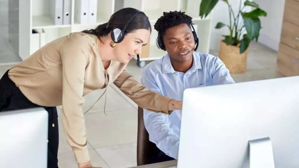 The Role of Respect and Communication in Being a Good Customer